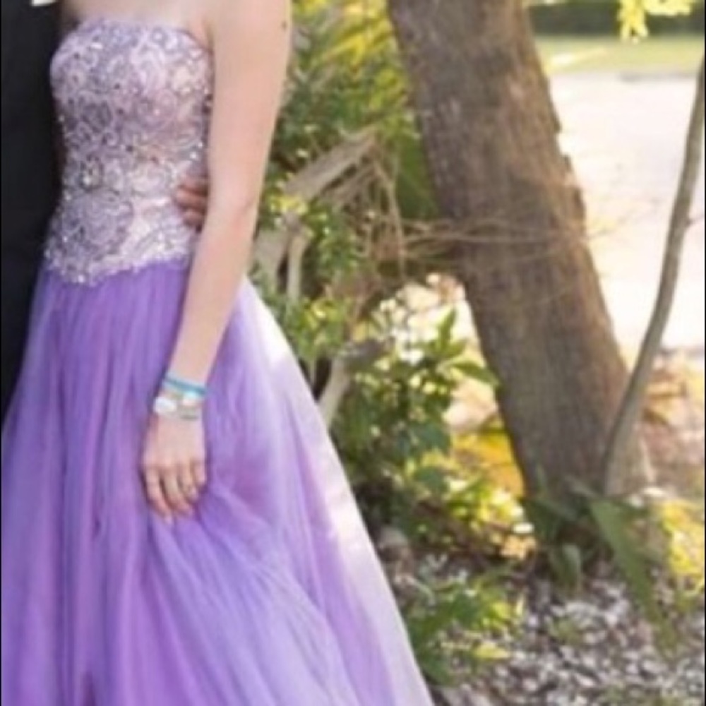 Purple strapless prom dress